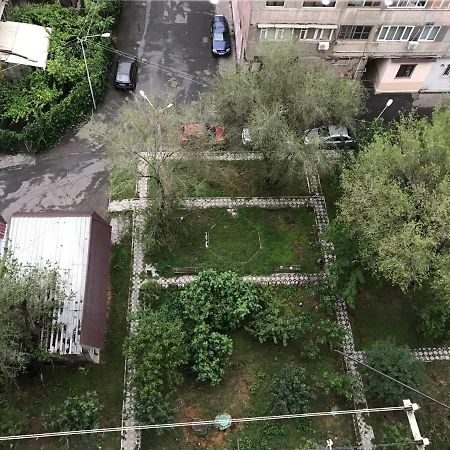 33 Martiros Saryan Street Lägenhet Jerevan Exteriör bild