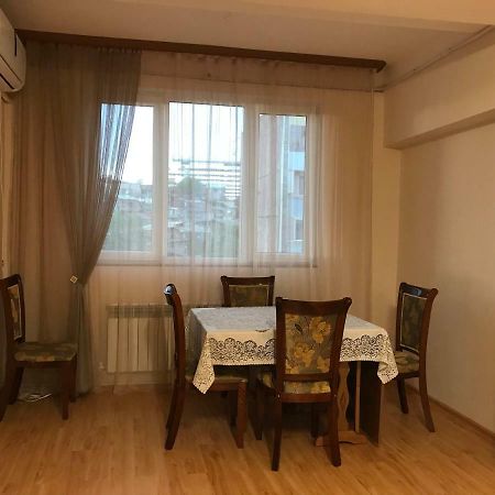 33 Martiros Saryan Street Lägenhet Jerevan Exteriör bild