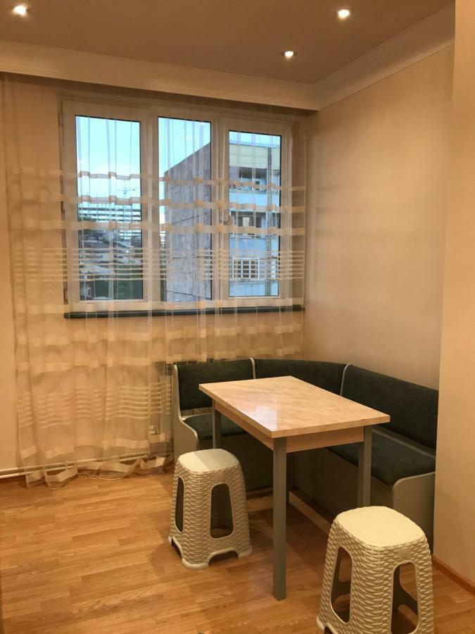 33 Martiros Saryan Street Lägenhet Jerevan Exteriör bild