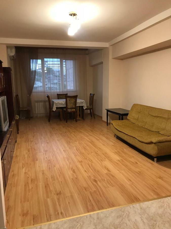 33 Martiros Saryan Street Lägenhet Jerevan Exteriör bild